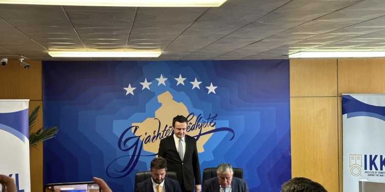 Funksionalizohet Instituti i Krimeve të Kryera Gjatë Luftës, dorëzohen dokumentet e para