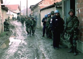 Kurti kujton viktimat e masakrës së 3-4 shkurtit në Mitrovicë: Angazhohemi për drejtësi për ta