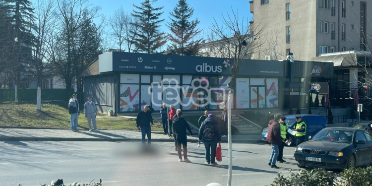 Goditet nga vetura një qytetar te Llesna në Prishtinë
