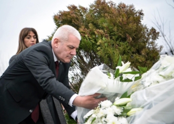 Sveçla kujton Balajn dhe Xheladinin: Ka mbetur shumë për të bërë që aspiratat e popullit të plotësohen