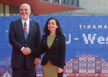 Osmani në Tiranë: Samiti synon riafrimimin e përkrahjes së sovranitetit dhe integritetit territorial të Ukrainës