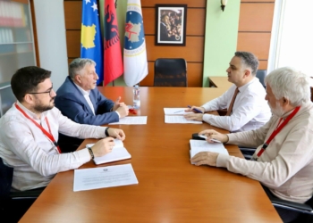 AAK njofton SBAShK-un për nismën e amandamentimit të Ligjit të Pagave