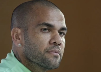 Barcelona ia heq titullin e legjendës Dani Alvesit