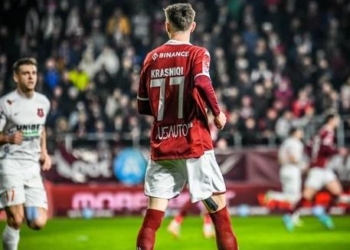 Krasniqi e Ajeti në ekipin e xhiros në Rumani