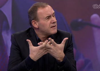 Berisha thotë se Kurti po emiton Vuçiqin në stil