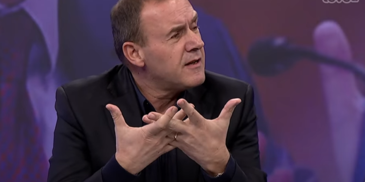 Berisha thotë se Kurti po emiton Vuçiqin në stil