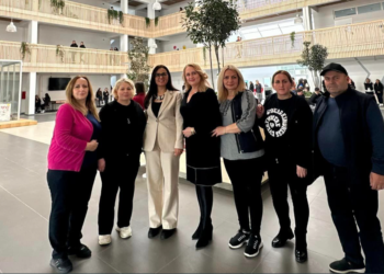 Lushaku-Sadriu vizitoi shkollat në Prishtinë, thotë se janë të pastra