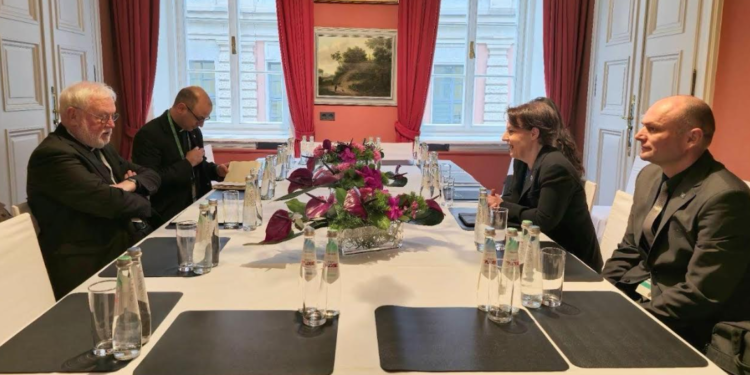 Gërvalla takoi Sekretarin e Vatikanit për Marrëdhënie me Shtetet