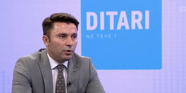 Rrustemi thotë se Kurti do marrëveshje, kurse Serbia e mendon kthimin e Kosovës