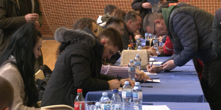 Nënshkrimet e serbëve ende në fazën e verifikimit