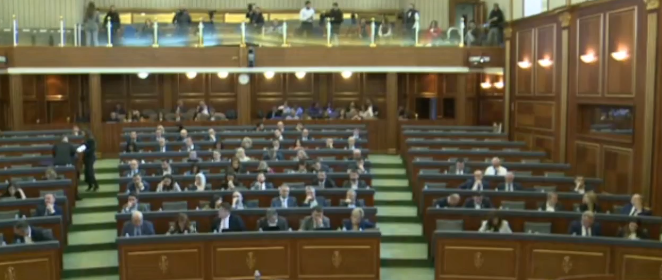 Me propozim të LVV-së ndryshohet rendi i ditës në Kuvend, PDK e LDK kundër