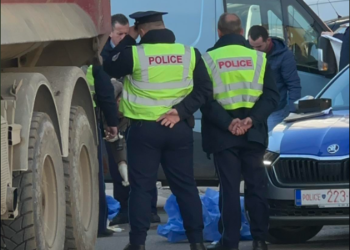 Vdes kalimtari që e goditi kamioni në Fushë-Kosovë