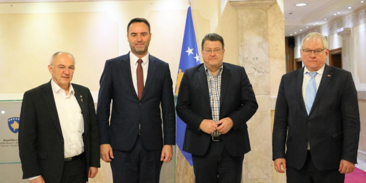 Konjufca takoi një delegacion të Bundestagut gjerman