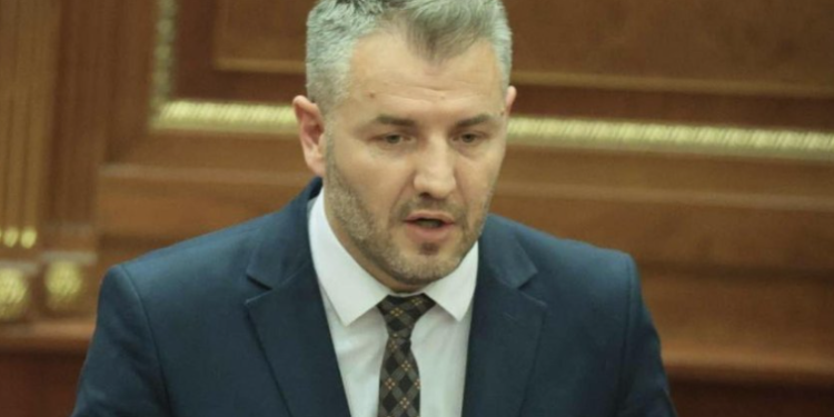 Deputeti i Vetëvendosjes: Shkarkim dhe vetëm shkarkim për Bordin e KPM-së