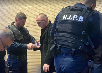 Mbahet seancë në rastin e 400 kg. kokainë, ngritët aktakuzë edhe për armëmbajtje pa leje