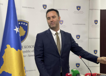 Konjufca: Situata nuk del prej kontrollit pse dinari është hequr nga përdorimi si valutë