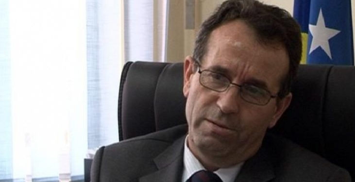 Fejzullah Hasani thotë se pas luftës edhe pa provimin e jurisprudencës u punësuan prokurorë e gjyqtarë