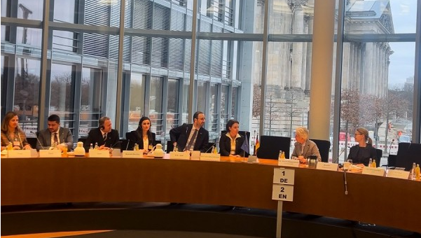 Gërvalla takon Komisionin për Mbrojtje të Gjermanisë, i njofton për veprimet destabilizuese të Serbisë