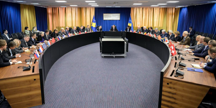 Kurti: BQK e gatshme për diskutim profesional e operacional me Bankën Popullore të Serbisë për dinarin