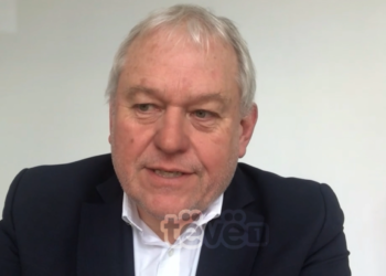 Deputeti gjerman: Të evitohen tensionet për shkak të dinarit