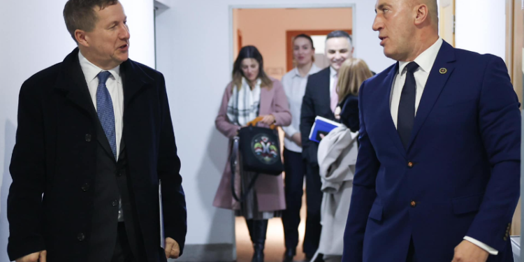 Haradinaj kërkon heqjen e masave ndaj Kosovës