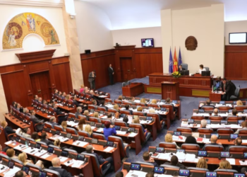 Kuvendi i Maqedonisë së Veriut shkarkoi dy ministra të Qeverisë teknike