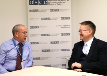Abbott takon shefin e Misionit të OSBE-së: E falënderova për punën e tij në Kosovë