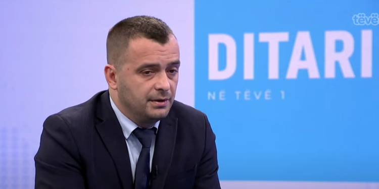 Rexhaj: Qeveria nuk është duke bërë diçka të paligjshme, është e pakuptimtë që Serbia valutën e saj t`ia shtroj Kosovës