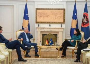 Osmani takoi ambasadorin gjerman, folën për zbatimin e rregullores së BQK’së