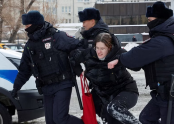 Qindra të arrestuar në disa qytete ruse pas vdekjes së Navalny-it