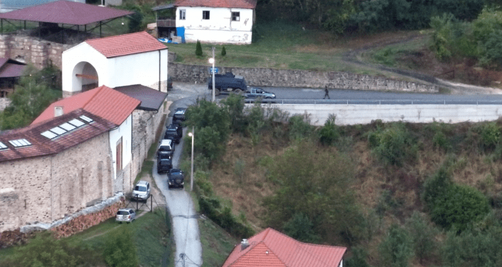 Gjykata ua vazhdon edhe për dy muaj paraburgimin tre të dyshuarve për sulmin në Banjskë