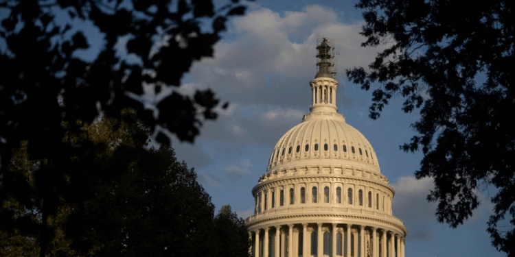 Senati amerikan miraton paketën e ndihmës për Ukrainën