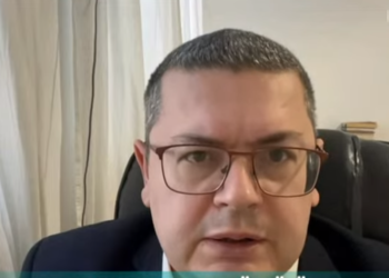 Deputeti ukrainas: Zelensky në Tiranë për të krijuar paqe në Rajon, ngrit shqetësimet për tensione midis Kosovës dhe Serbisë