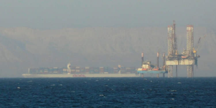 Huthët marrin përgjegjësinë për sulmin ndaj një cisterne të naftës