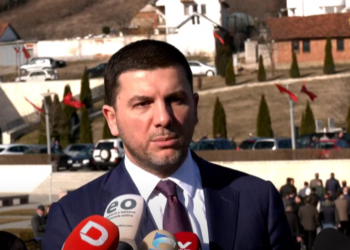 Krasniqi u uron Pavarësinë ish-krerëve të UÇK-së në Hagë: Po mbahen padrejtësisht
