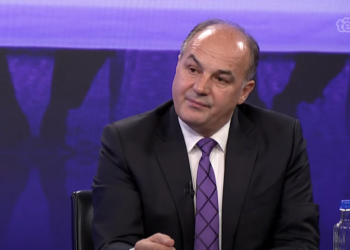 Hoxhaj për ndalimin e dinarit: Vendim i drejtë në kohë të gabuar