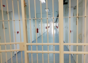 Vdes një person në qendrën e paraburgimit në Prishtinë