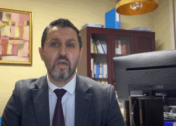 Ish-zëvendësministri i Brendshëm: KFOR-i i ndaloi hyrjen Elbert Krasniqit në Zveçan