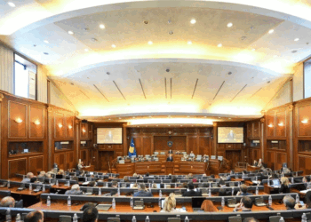 Shtyhet votimi i Projektligjit për shëndetin riprodhues