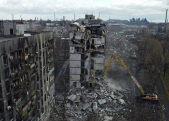 HRW: Mbi 8.000 të vrarë gjatë rrethimit të Mariupolit më 2022