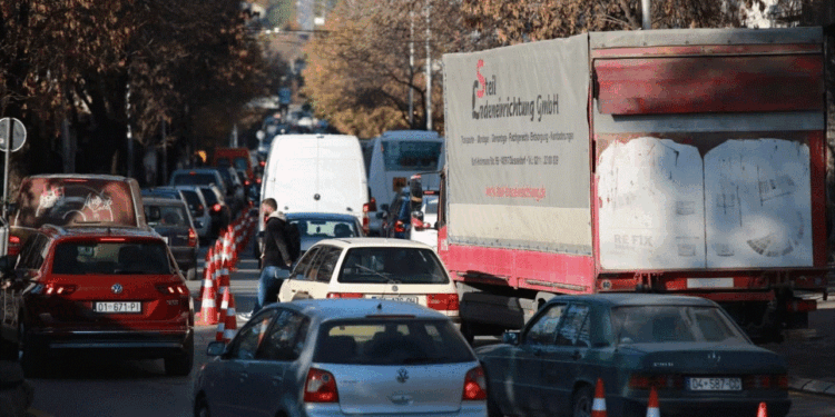 Prokuroria e Pejës nis hetim për dyshimet për keqpërdorime me patentë-shoferë