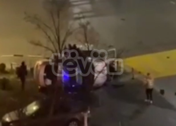 Aksident tek Bulevardi “Bill Clinton”, përfshihet vetura e policisë