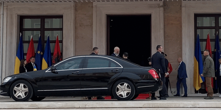 Nis takimi mes Ramës dhe Zelenskyt