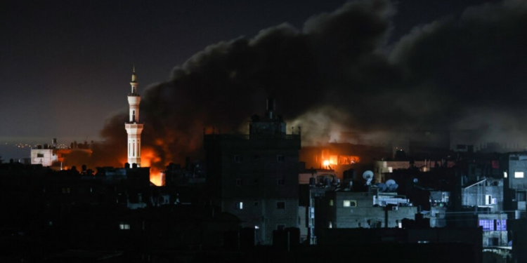 Të paktën 50 palestinezë vriten në Gazë gjatë operacionit izraelit për shpëtimin e dy pengjeve