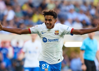 Yamal rinovon kontratën me Barçën