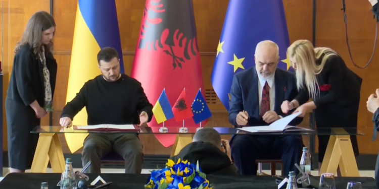 Nënshkruhet Traktati i Miqësisë dhe Bashkëpunimit mes Shqipërisë dhe Ukrainës