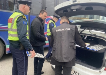 Policia dhe Inspektorati aksion në identifikimin e taksistëve ilegal dhe linjave të autobusëve