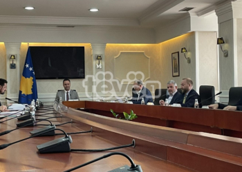 Fillon mbledhja e Kryesisë