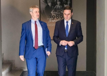 Abdixhiku pret në takim ambasadorin e ri të Mbretërisë së Bashkuar
