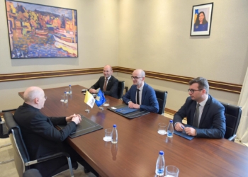 Zëvendësministri Ahmeti takohet me Delegatin Apostolik të Selisë së Shenjtë, flasin për thellimin e bashkëpunimit